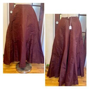 1890s Victorian Brown Silk Taffeta Skirt Edwardian Walking Skirt Bustle